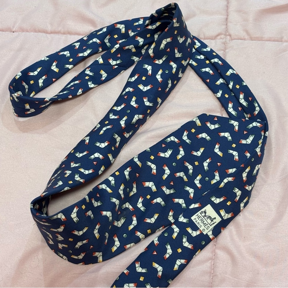 Hermes Navy Geometric Pattern Tie